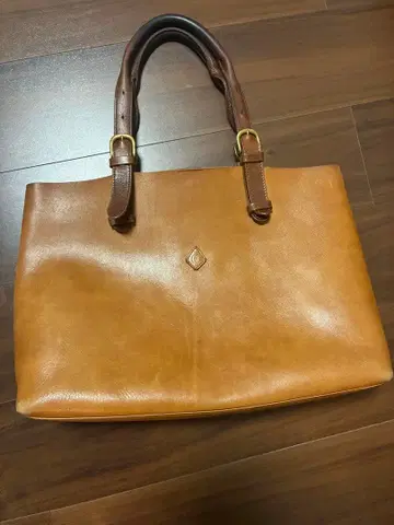 CLEDRAN 클레드란 레더 토트백