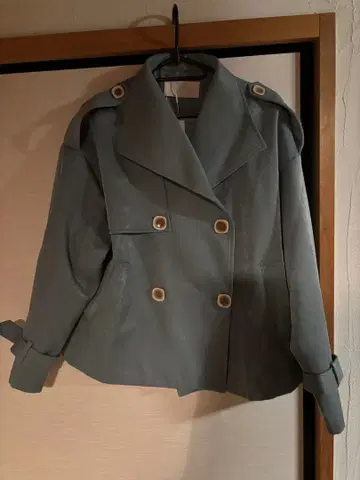 라포미 트렌치코트 미사용