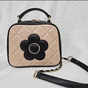 새상품급 MARY QUANT 숄더백 핸드백