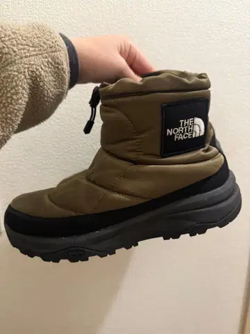THE NORTH FACE 방수 부츠 올리브색