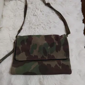 카모 패턴 숄더백