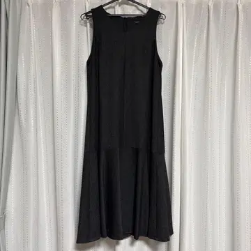 UNTITLED 블랙 슬리브리스 오버롤 스커트