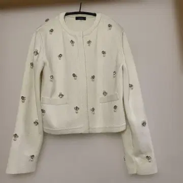 anuans 비쥬가 달린 화이트 자켓