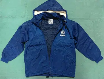 BOSS 후드 부착 네이비 컬러 점퍼 프리 사이즈