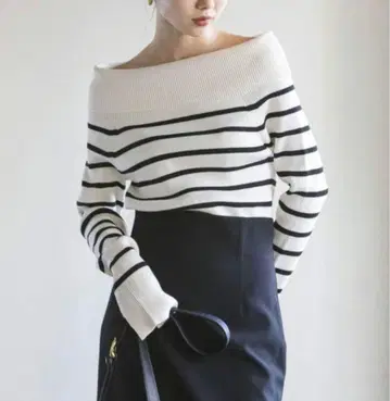 NOBLE 오프숄더 니트 보더