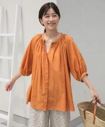 컨디션 최상 오렌지 도어즈 코튼 보일 턱 개더 블라우스