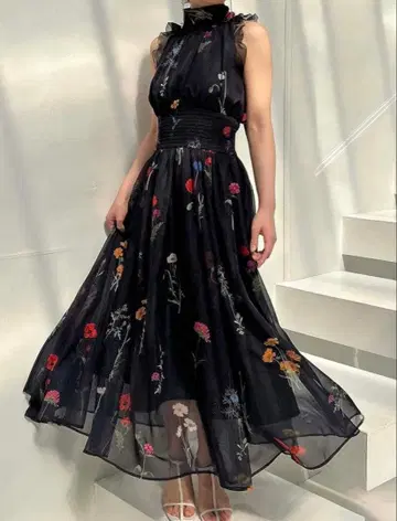 SNIDEL Sustaina 아메스리 셔링 원피스