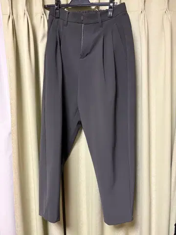 [ ATTACHMENT x WYM ] LOOSE TAPERED PANTS