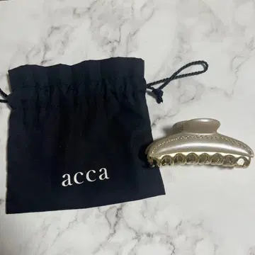 acca 펄 화이트 헤어 클립