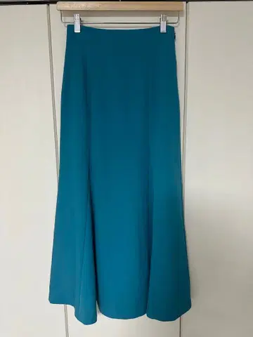 Mila Owen 터콰이즈 플레어 스커트