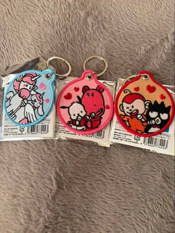 산리오 타베코 동물 자수 키링