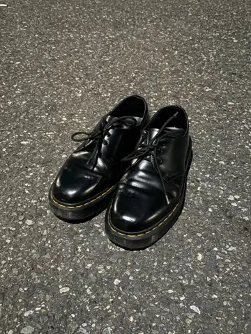 [ 선착순 가격 인하 ] Dr.Martens 블랙 27.5