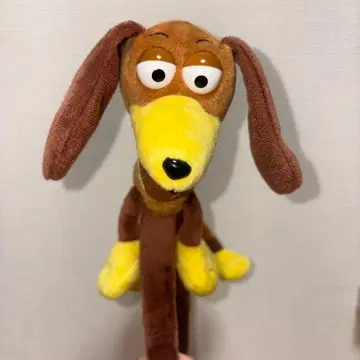 디즈니랜드 시 카츄샤 슬링키 독