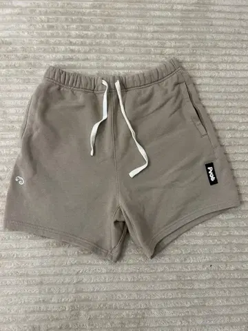 베이지 숏팬츠 pvot