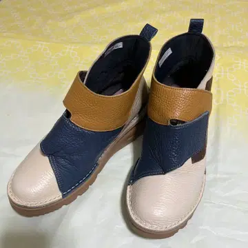 가죽 슬립온 부츠 23.5cm