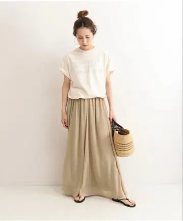 미사용 새상품 FRAMeWORK 롱 스커트 플레어 스커트 M 사이즈