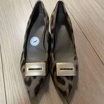 RANDA 레오파드 무늬 플랫 밴딩 펌프스