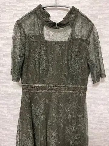 올리브 그린 레이스 드레스 하이넥