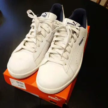 PUMA 화이트/네이비 스니커즈