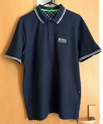 HUGO BOSS 반팔 피케 셔츠 네이비 옷깃 라인 로고 자수 M~L