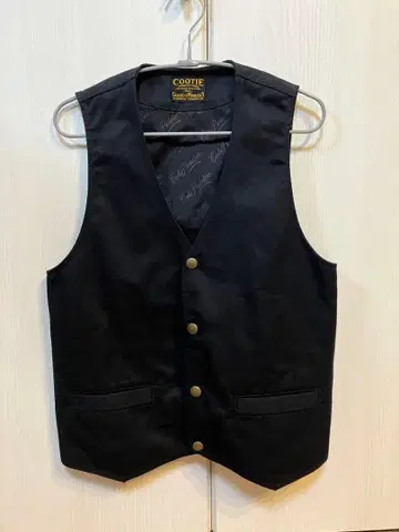Cootie 블랙 워크 베스트