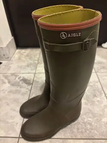 AIGLE 올리브 그린 롱 부츠