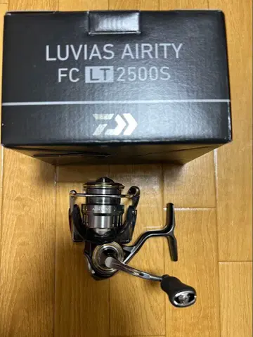 LUVIAS AIRITY FC LT2500S 스피닝 릴