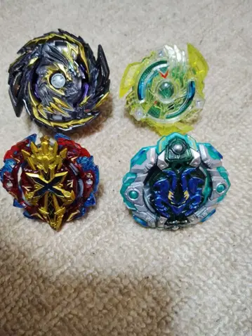 베이블레이드 4개 세트 묶음 판매