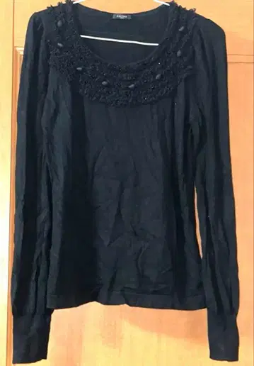 코투 실크 캐시미어 프릴 비즈 비쥬 니트탑 블랙 40 M L 새상품급