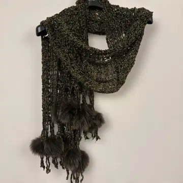 올리브 그린 퍼 롱 머플러