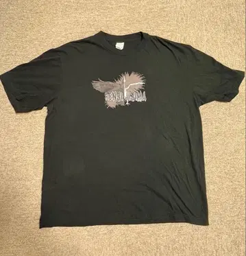 초레어 이이지마 렌 카라스 T셔츠 블랙