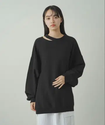 새상품 earthy 디자인 넥 니트