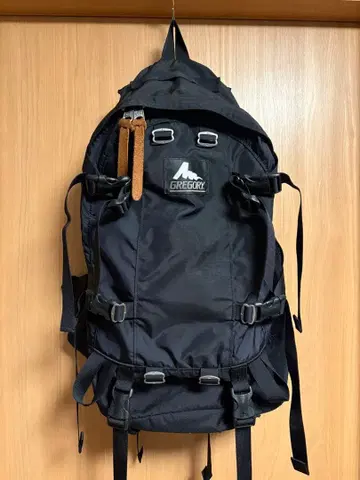 GREGORY 그레고리 구형 로고 데이앤하프 백팩