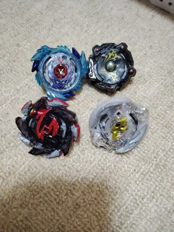 베이블레이드 4개 세트 묶음 판매