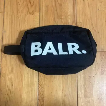 선착순 완판템 BALR. 블랙 클러치백 BALR 보라