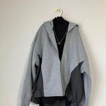 DouDou 이소재 후드티 M 사이즈