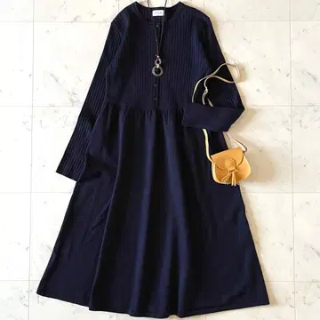 새상품급*매킨토시 철학 울 혼방 니트 원피스 38 네이비