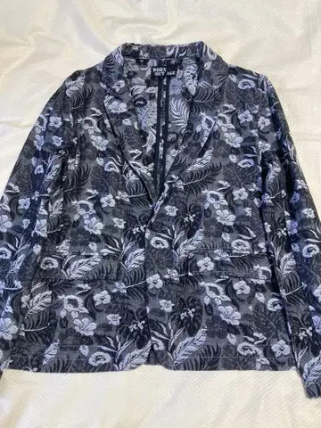 WORN UT AGEL 꽃무늬가 특징인 테일러드 자켓 L
