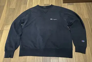 Champion 블랙 맨투맨 구제 의류 오니 페이드