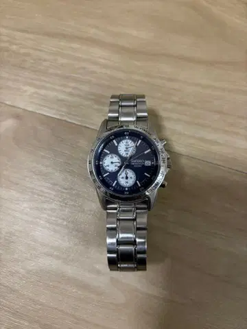세이코 SEIKO 크로노그래프 손목시계 SND365 네이비 x 실버