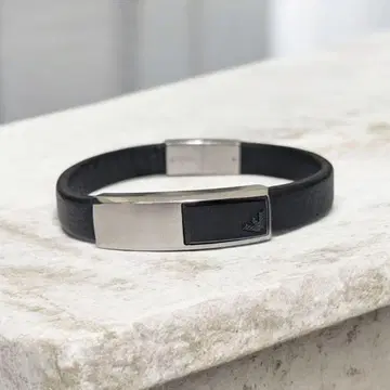 EMPORIO ARMANUI 심플 가죽 팔찌 스테인리스