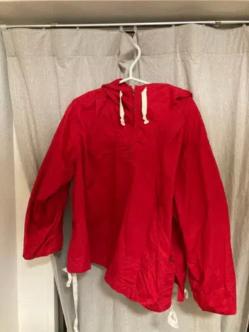 [ 가격 인하 ] BEAMS BOY 레드 마운틴 후드티