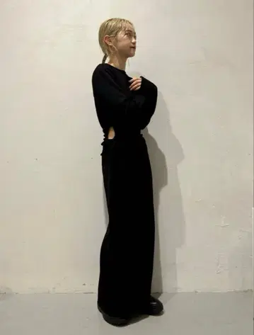 HANNE 사이드 홀 원피스