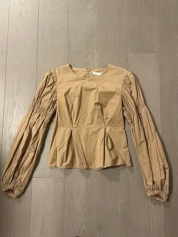 에스트네이션 estnation 셔링 페플럼 블라우스