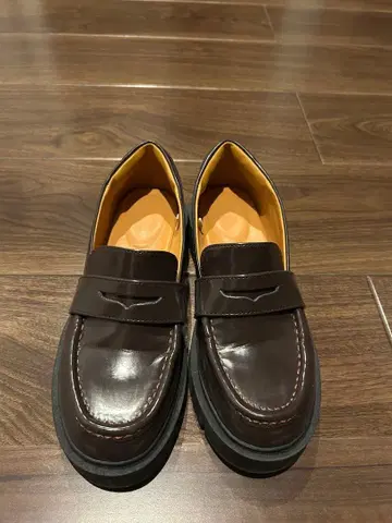 UNIQLO 네이비 필터치 로퍼 24.5cm