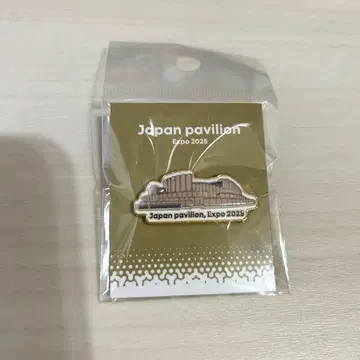 새상품 간사이 만박 일본관 건축물 핀 배지