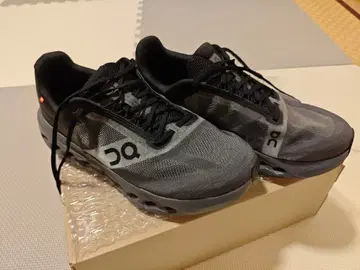 On Cloud surfer next wide 27.5cm