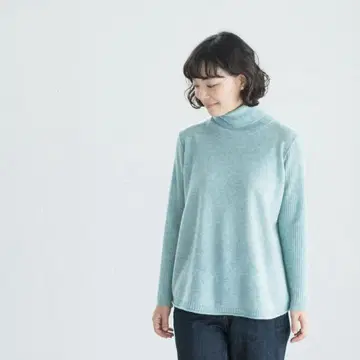 그린 터틀넥 니트 스웨터 북유럽 생활 잡화점