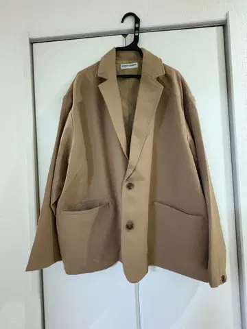 베이지 테일러드 자켓