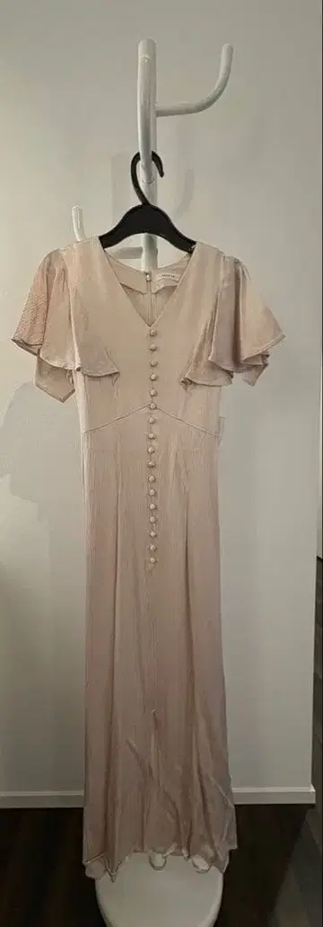 FRAY I.D 프릴 슬리브 새틴 턱 원피스